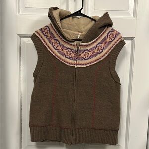 Free People Hooded Sweater Vest in excellent preowned condition.